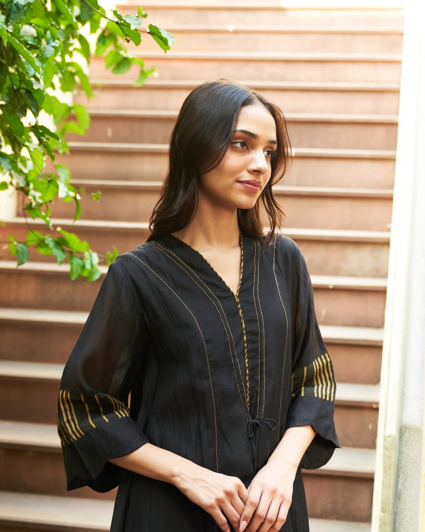 "Monochrome Muse Cotton Classic"