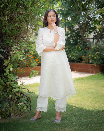 "Monochrome Muse Cotton Classic"
